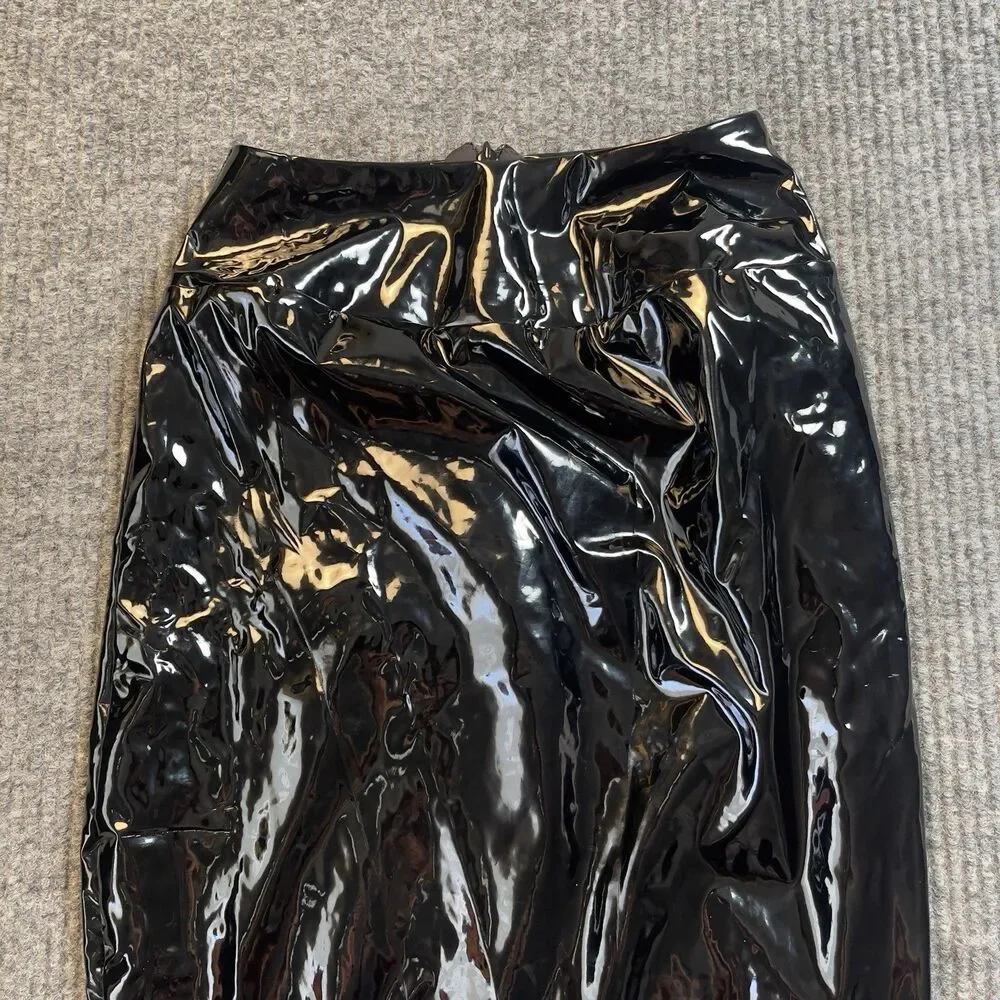 SKIMS Size XXS Patent Faux Leather Swim Skirt Black Onyx CU-SKT-3656 2XS NEW
